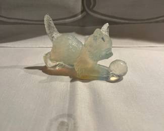 Sabino French glass kitten with yarn 