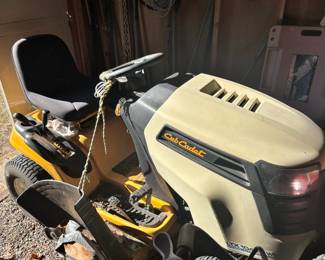 Cub Cadet LTX1045 Riding Lawn Mower