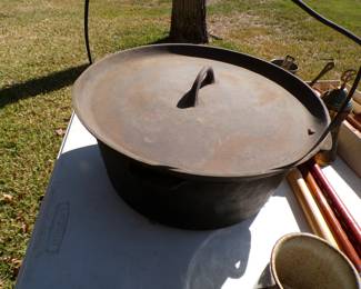 Griswold #10 Camp/Dutch Oven