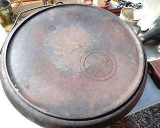 Griswold Mark Inside Lid