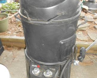CharBroil Cooker