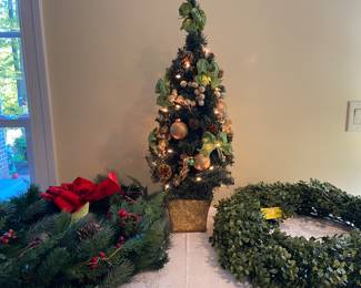 Custom designed small tree with Lenox ornaments, Holiday wreaths
