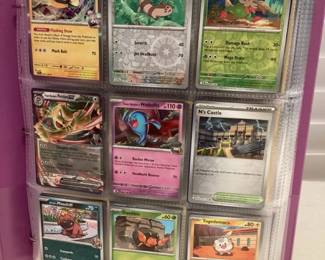 MFS023 Binder Full Of Over 800 Pokémon Trading Cards (B)
