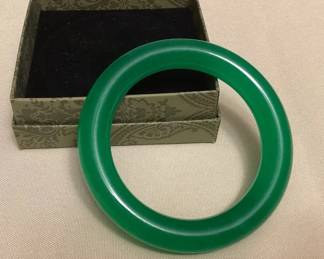 MFS116 Green Polished Stone Bangle Bracelet New