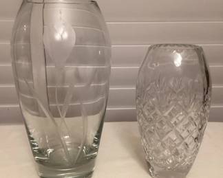 MFS013 Two Crystal Vases
