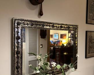 Wall mirror 