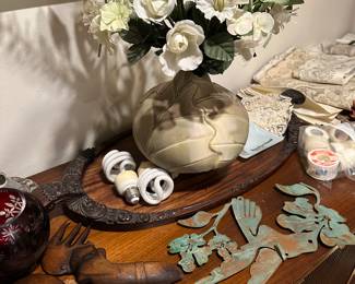 Decorating items 
