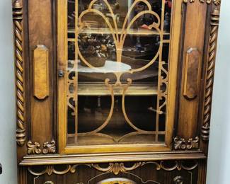 Vintage 1920-30's Jacobean dispay cabinet-great condition w/ great design