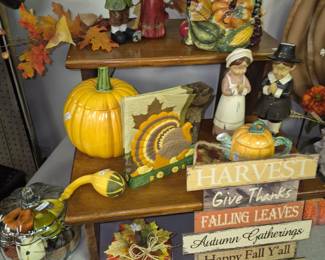 Much seasonal decor' and collectables. Thanksgiving
