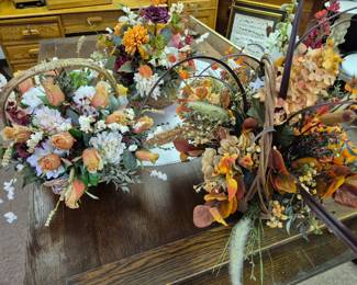 Fall floral arrangements