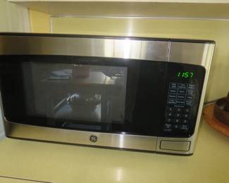 GE Microwave Oven
