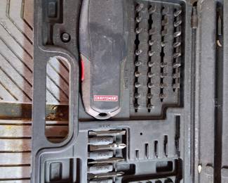 CRAFTSMAN DRILL BIT & STUD FINDER SET