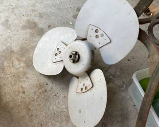 FAN BLADE