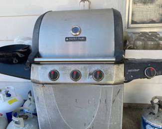 BRINKMANN GAS GRILL