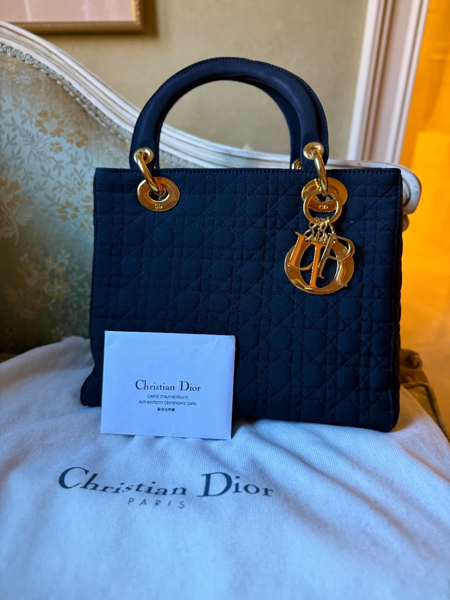 Estate Elegance of Inverness, by Paxem.