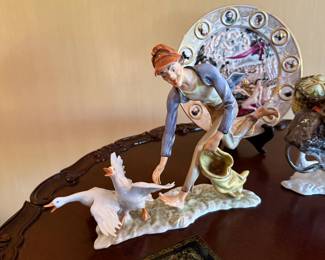 Alka Kunst Porcelain