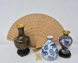 112 SmallChineseBudVasesWoodenCutOutFan