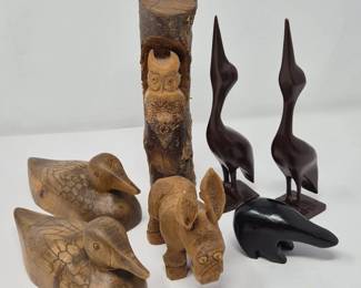 146 NatureInspiredHandCarvedWoodenFiguresAnimalsLogCabin