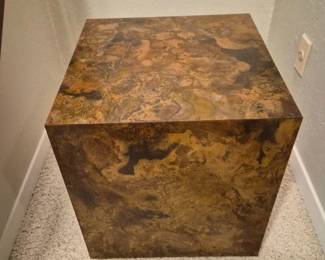 119 LaminatedWoodCubeAccentTable