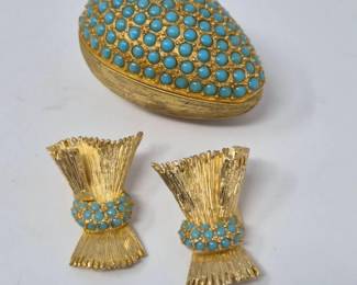61 DiNicolaSignedEggShapedBoxClipEarrings