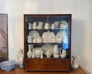 BELLEEK & VINTAGE CABINET