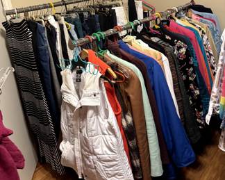 Women jackets and vests