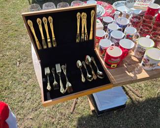 Gold plated Hokiday flat ware