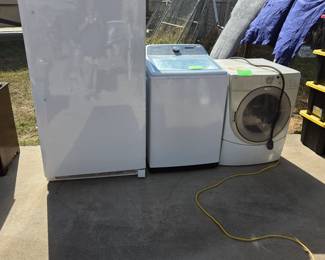 Freezer-works needs to seal to be p
Replaced
