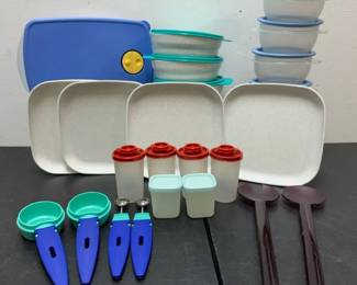 Vtg Tupperware - Never used.