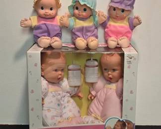 Vintage Gerber Twins (1995 Special Edition) & Mattel “It’s a Boy/It’s a Girl” Dolls (1992)
Sweet vintage doll lot featuring two popular 1990s favorites: