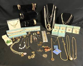 Gleaming Gold-Toned Costume Jewelry Collection – Necklaces, Brooches, Earrings & More!