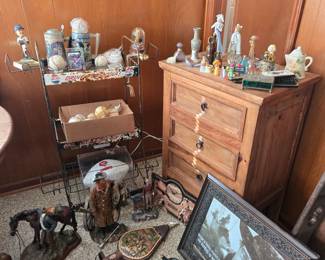 Baseball memorabilia & more tcotchkes