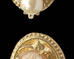 Cameo Clip On Earrings 