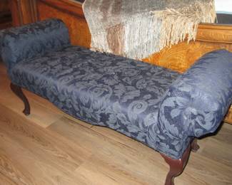 Queen Ann Style Sitting Bench