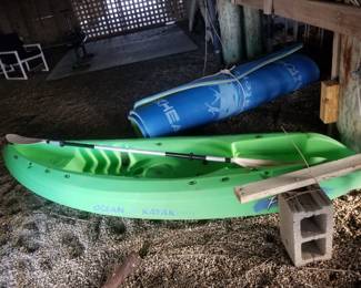 One-man Ocean kayak; floating platform