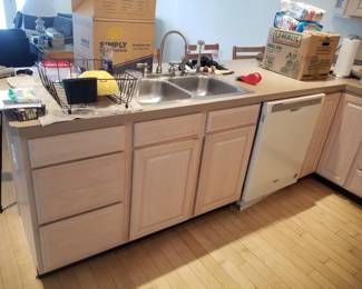 U-shaped kitchen