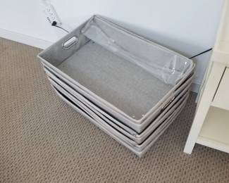 Storage bins