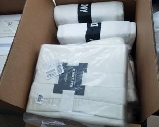 New in packaging TWIN bedding