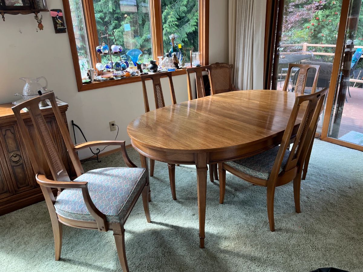 Drexel 1965 "Triune" dining table, 5 chairs, 3 leaves + pads