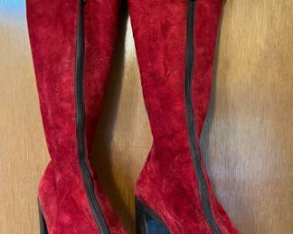 Vintage Walter Steiger red leather suede knee high boots. Zip up the front. Size 9. 