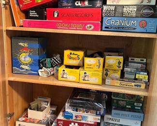 Games, puzzles, magic, Pelham puppets