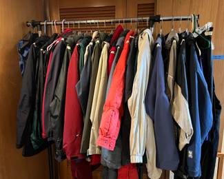Lots of nice coats: LL Bean, Sterns, London Fog, Pacific Trail, Helly Hansen, REI