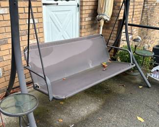 Outdoor patio swing love seat 