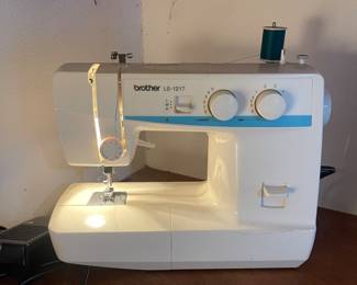 BROTHER SEWING MACHINE