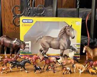 BREYER HORSE