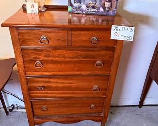 Dresser 