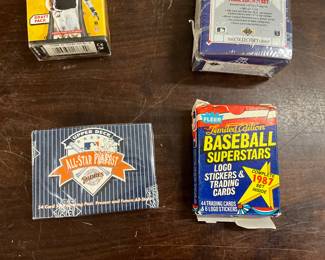 1992 Upper Deck San Diego Padres Trading Cards - 1987 Fleer Baseball Superstar Trading Cards
