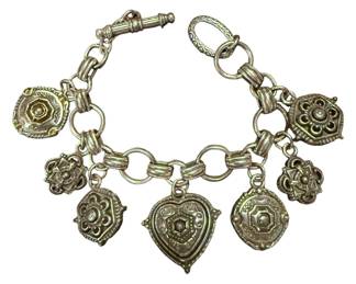 Unsigned Silver Tone Charm Bracelet 