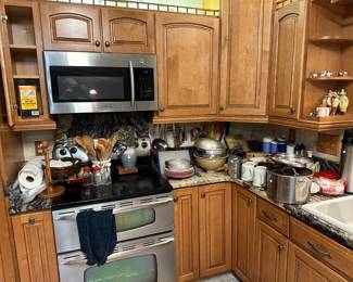 Assorted Kitchenware