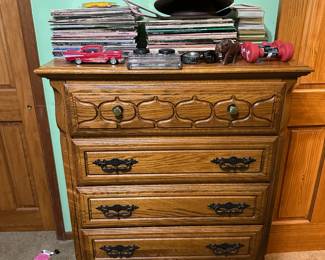 Vintage Dresser, Vinyl Records